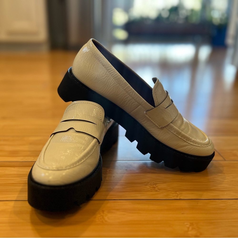 Franco Sarto Balin Loafers putty lug sole